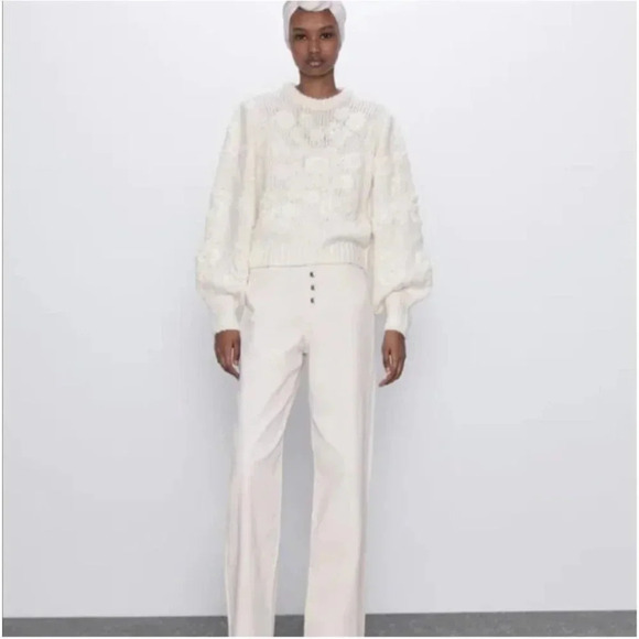 Zara Womens Embroidered Applique Floral Balloon Sleeve Sweater White Sz Medium - Picture 1 of 10